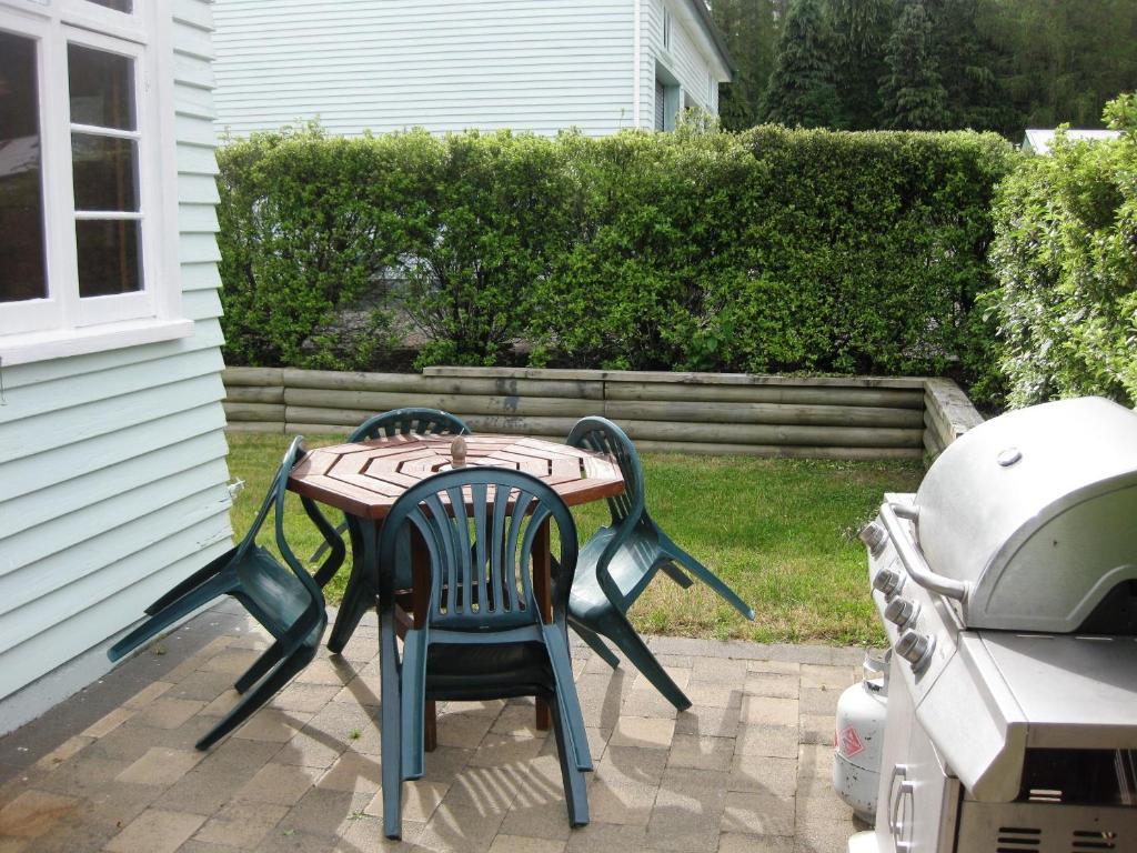 Alpine Holiday Apartments & Campground 핸머스프링스 외부 사진