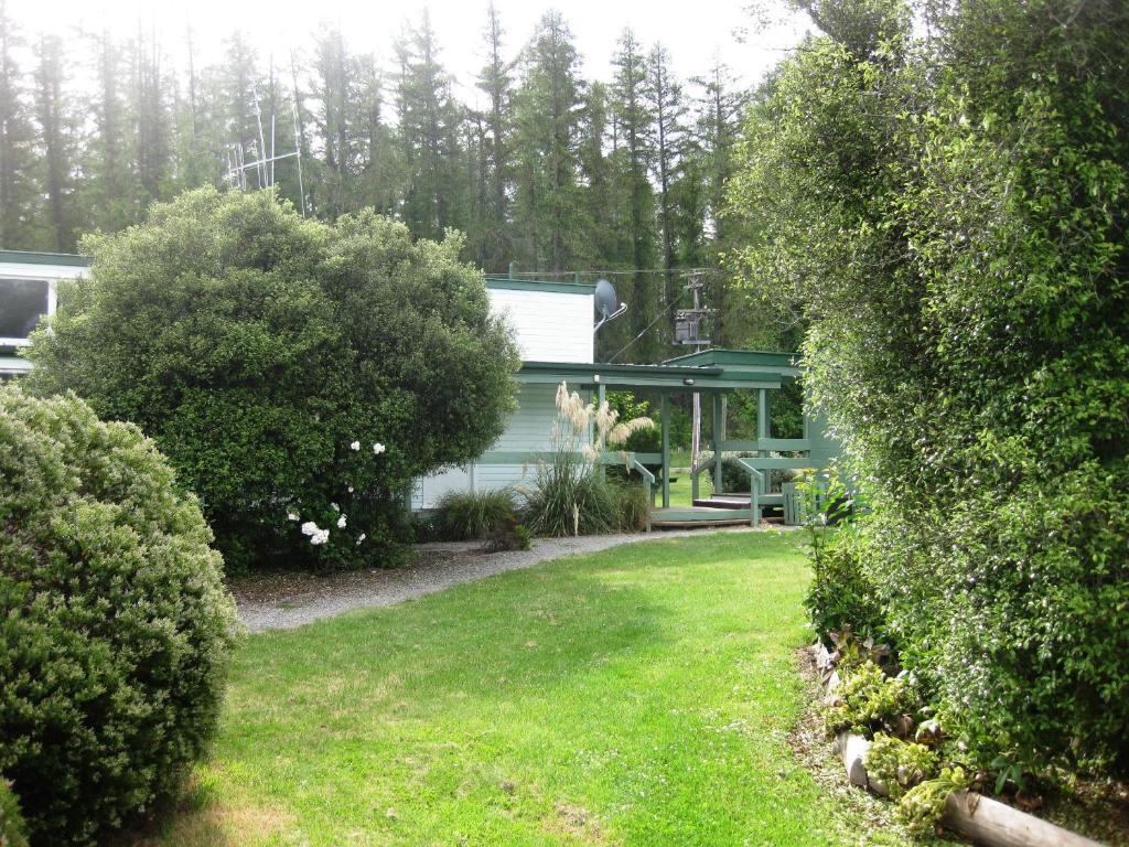 Alpine Holiday Apartments & Campground 핸머스프링스 외부 사진