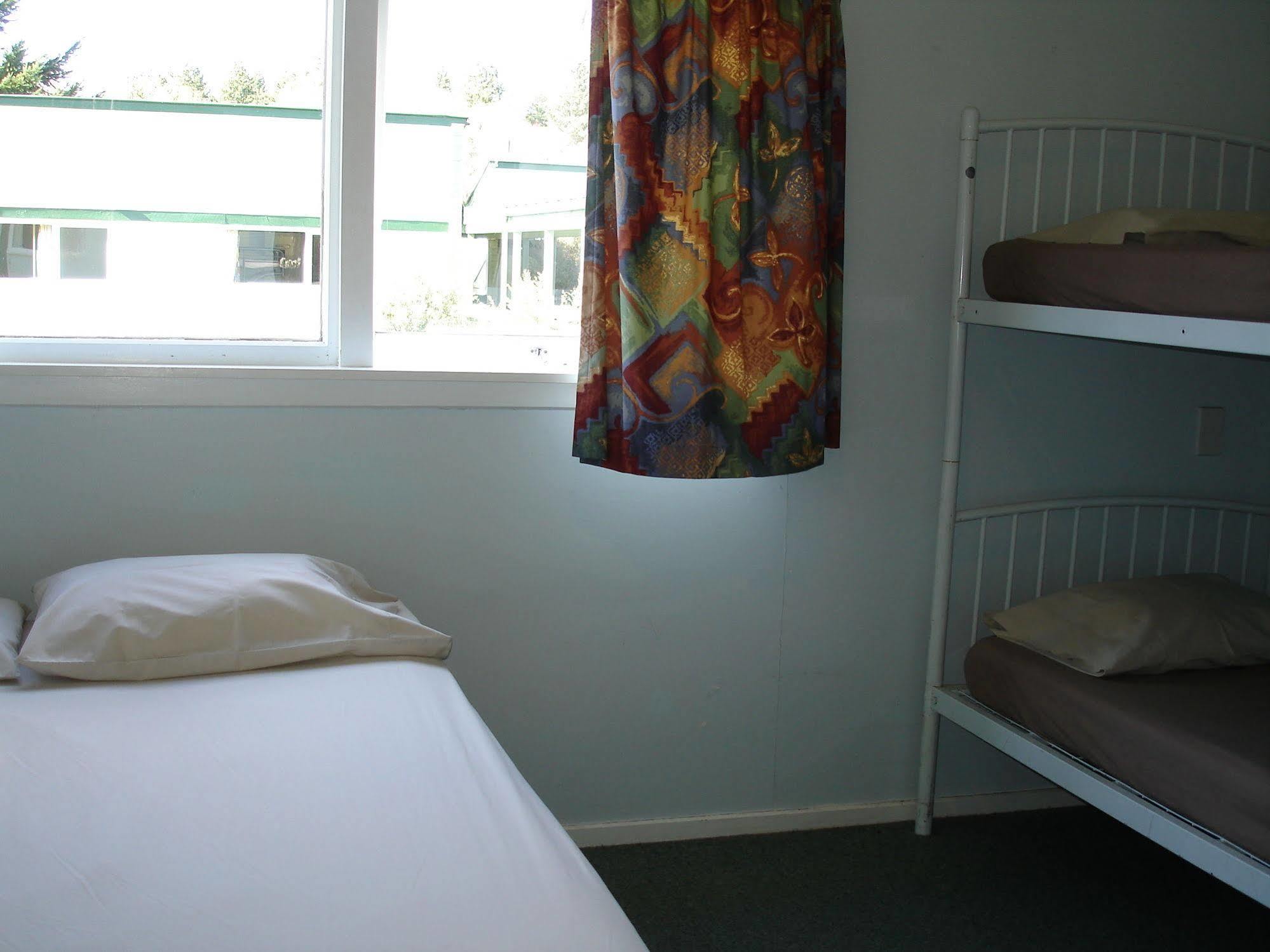 Alpine Holiday Apartments & Campground 핸머스프링스 외부 사진