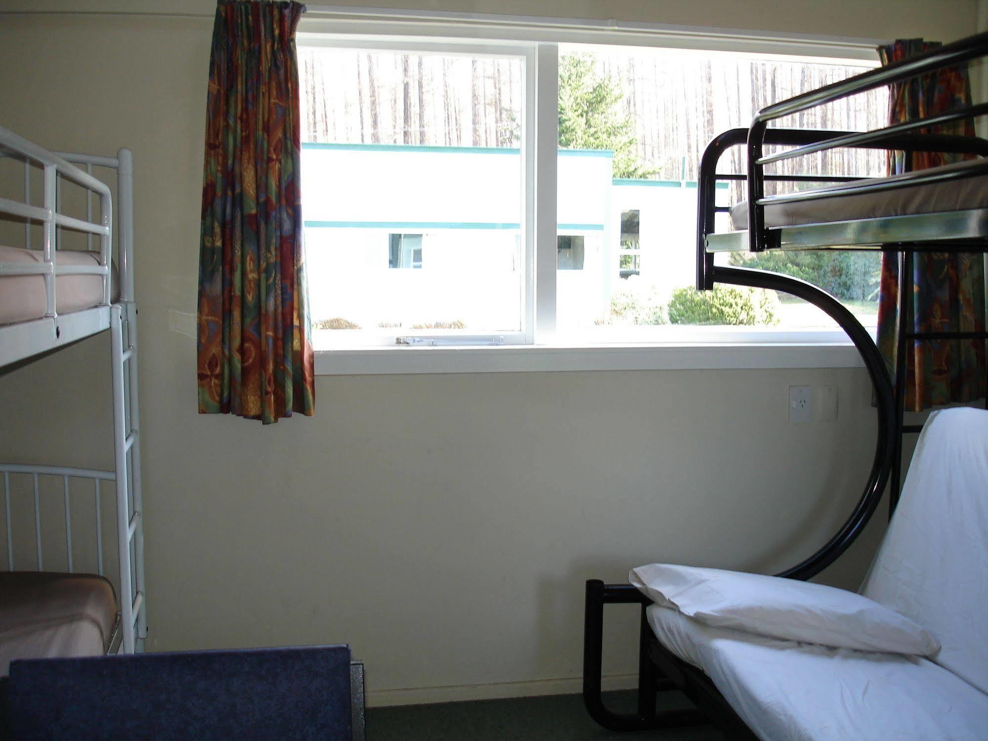 Alpine Holiday Apartments & Campground 핸머스프링스 외부 사진