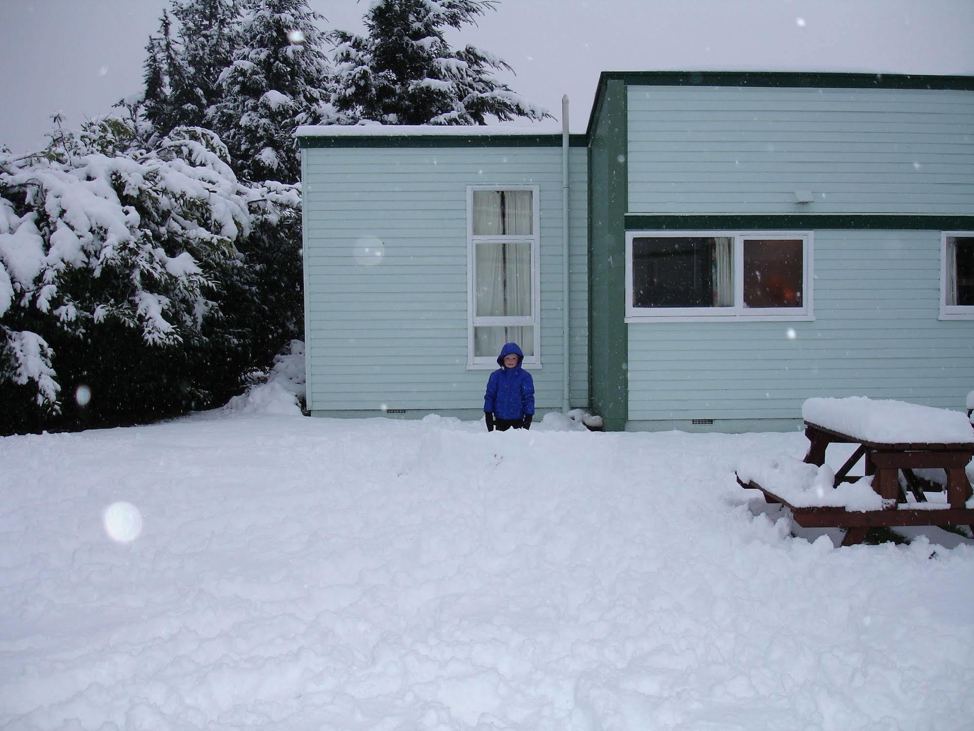 Alpine Holiday Apartments & Campground 핸머스프링스 외부 사진